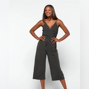 🛍️Kayleigh Small Black/White Striped Crop Jumpsuit with pockets